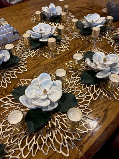 Oyster shell Magnolia